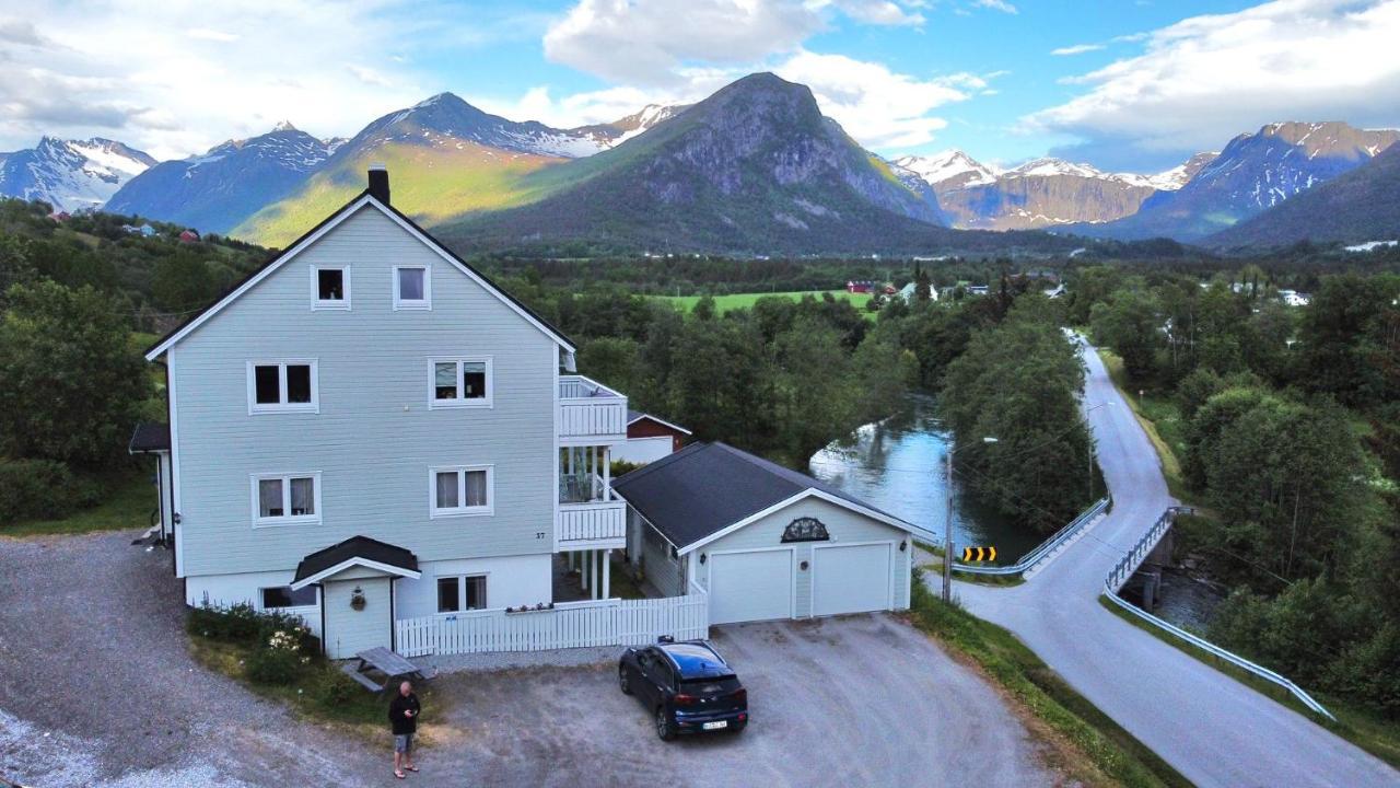 Apartment Dreamvalley Isfjorden ภายนอก รูปภาพ